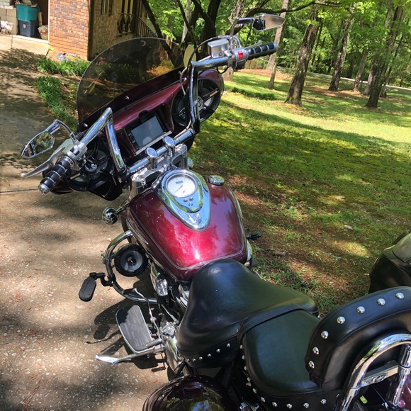 2005 xv17A - Picture 1 of 6